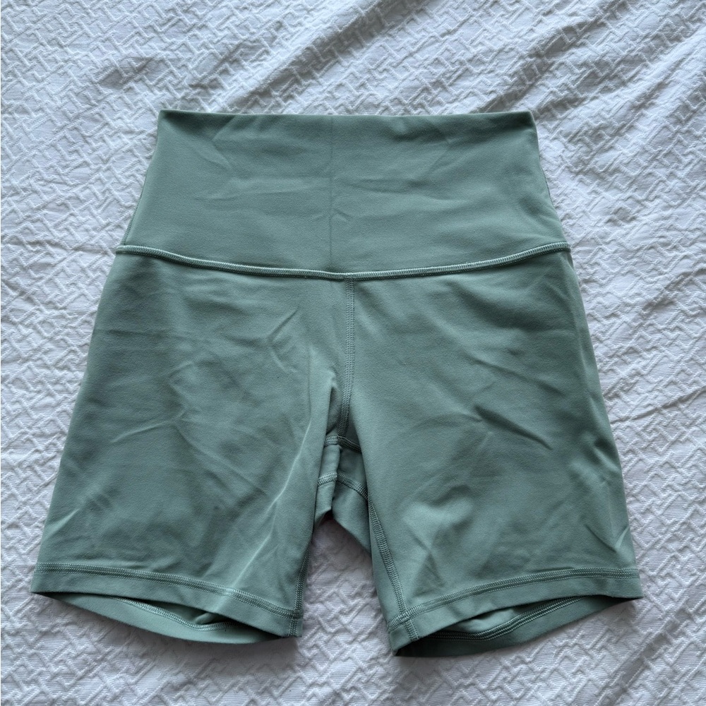 Lululemon Athletica HR Align Short 6”
